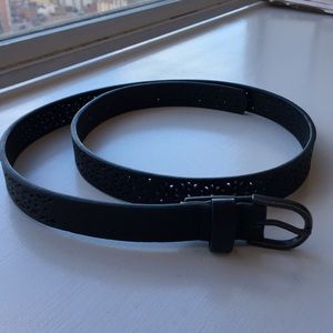EUC Bershka laser cut black belt